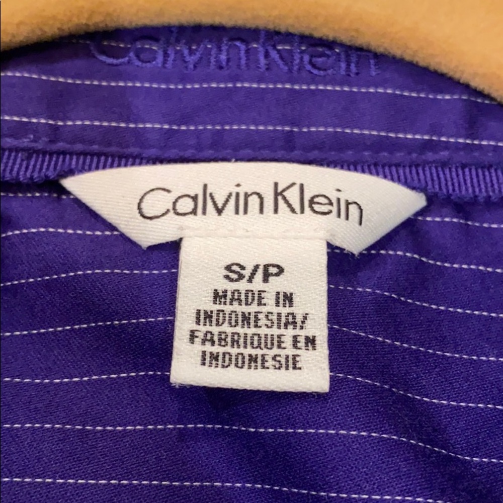 Calvin Klein Button up! - Picture 3 of 8